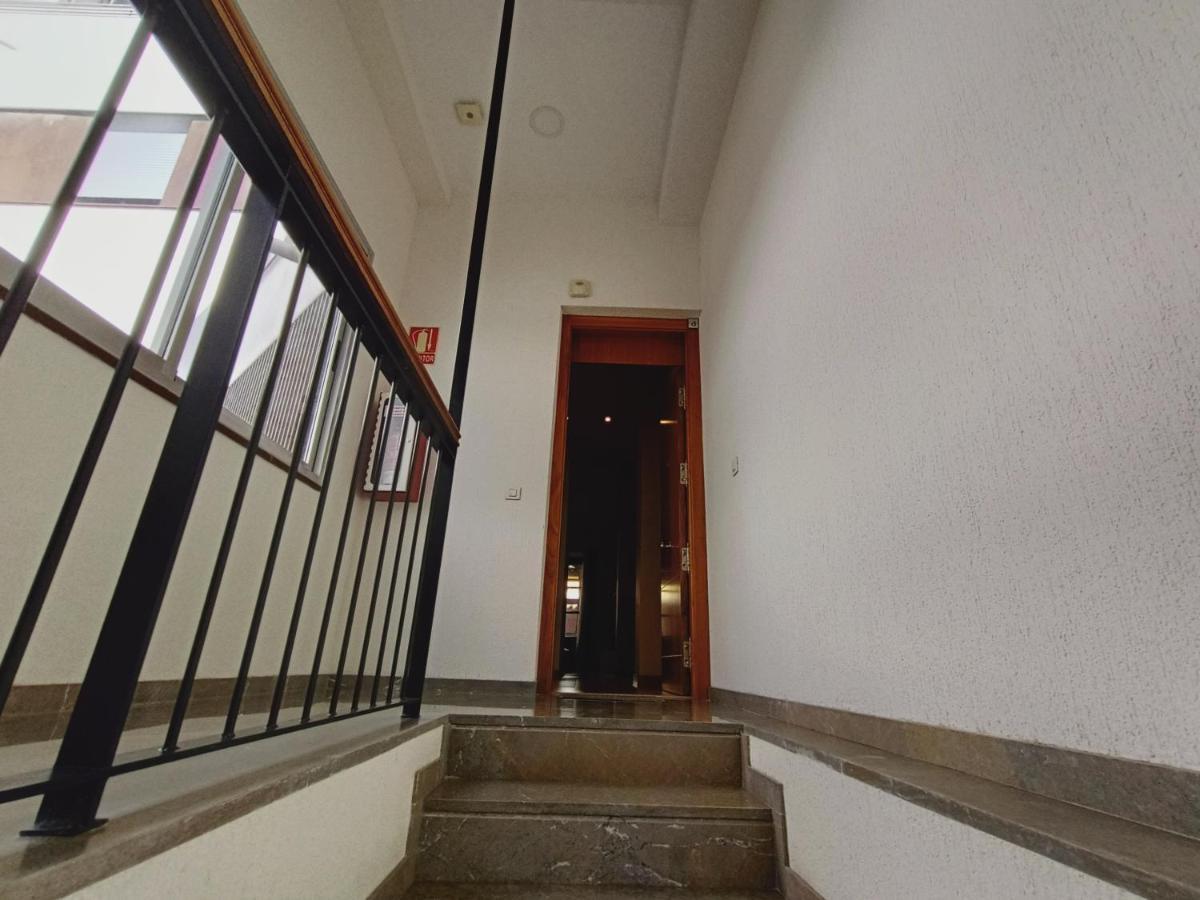 Apartamento Nueva Del Santisimo Apartment Granada Luaran gambar