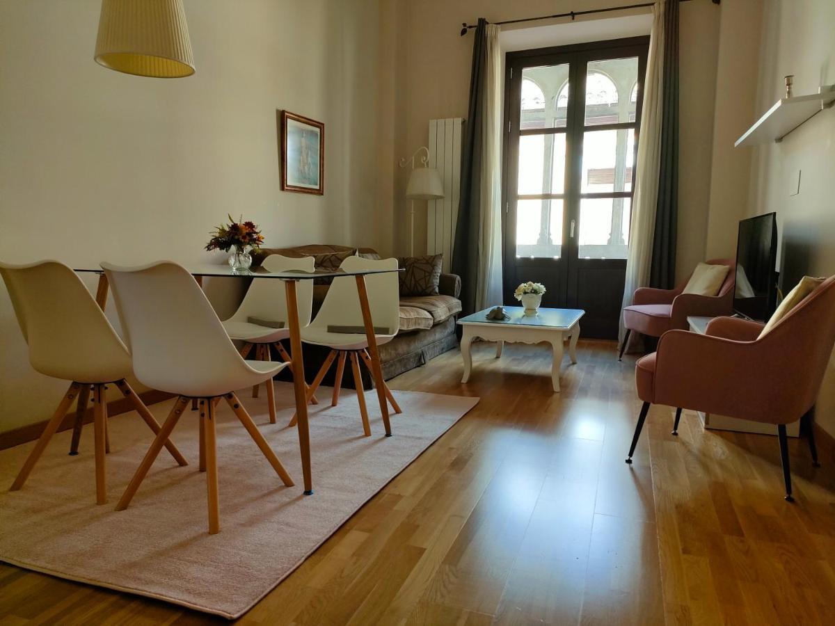 Apartamento Nueva Del Santisimo Granada Luaran gambar