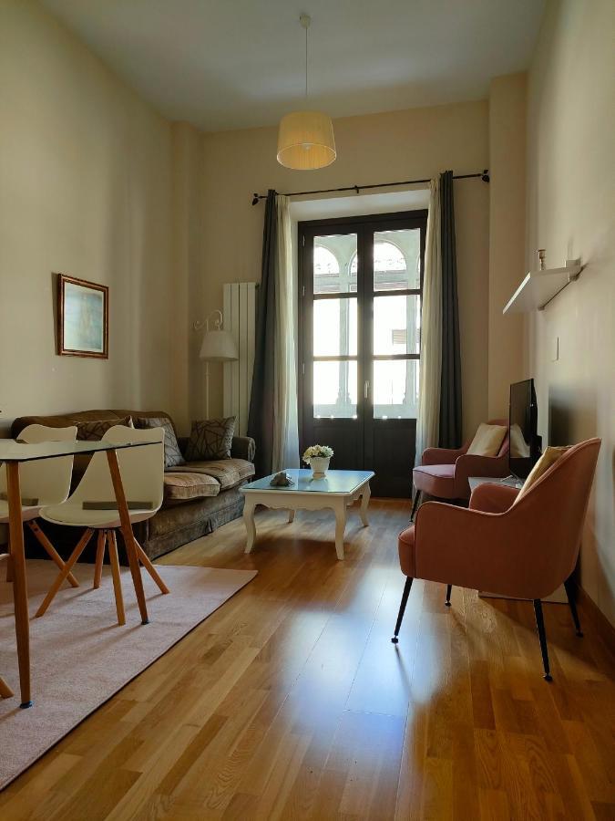 Apartamento Nueva Del Santisimo Granada Luaran gambar
