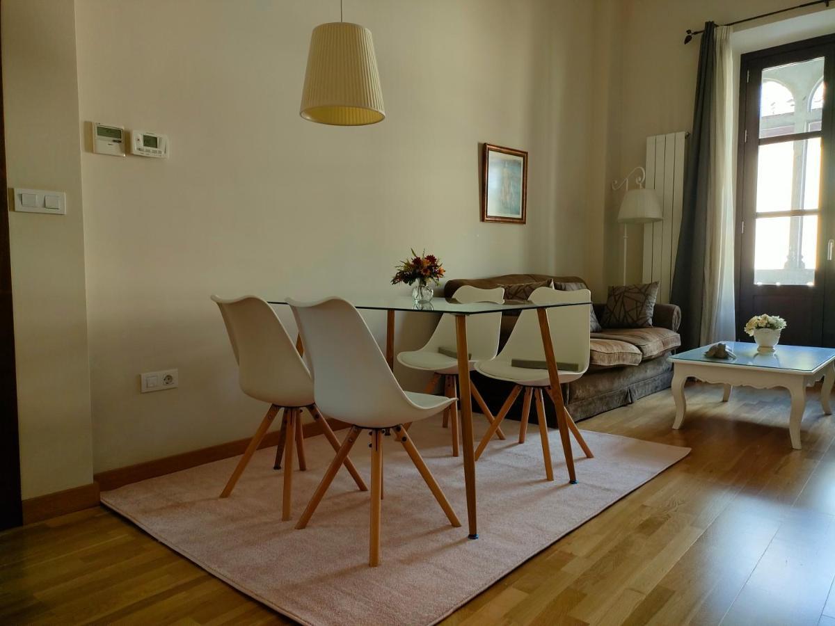 Apartamento Nueva Del Santisimo Apartment Granada Luaran gambar