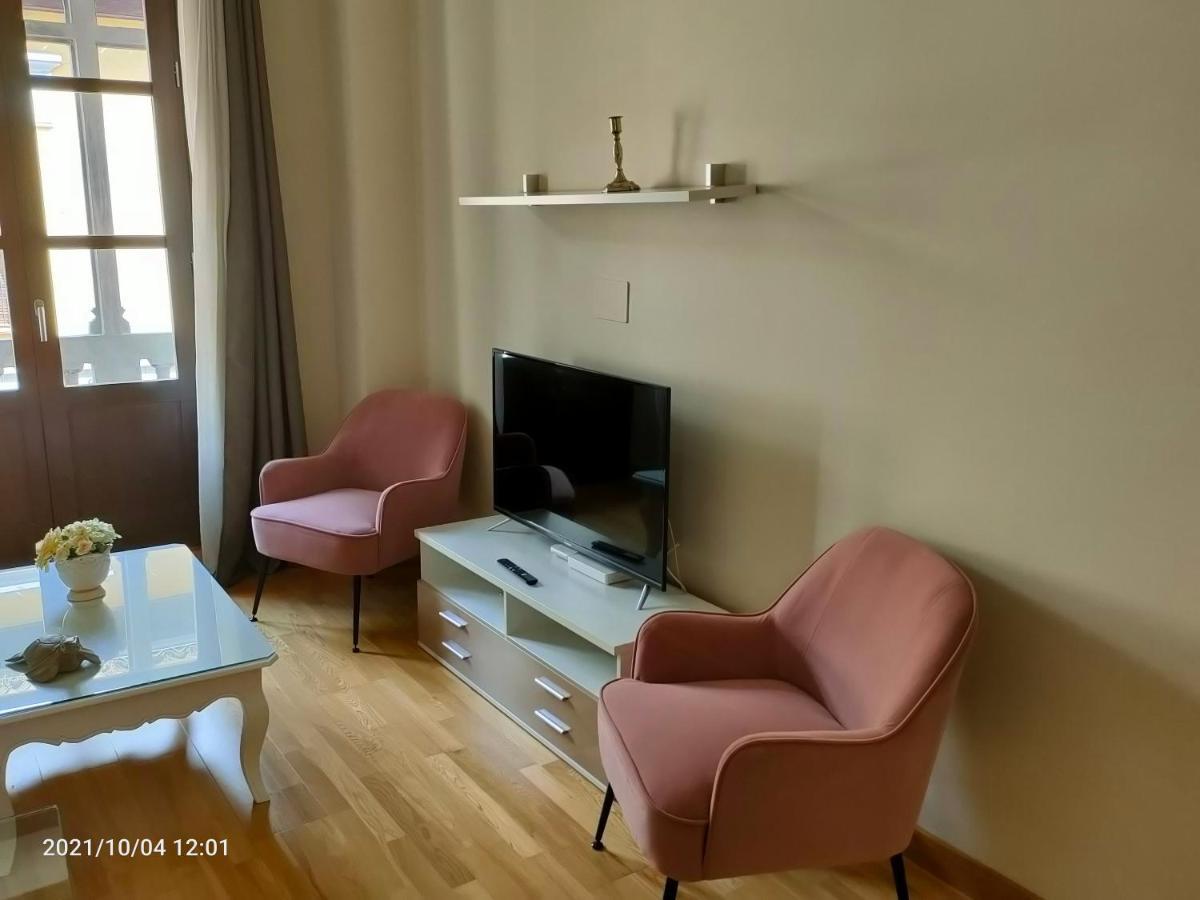 Apartamento Nueva Del Santisimo Apartment Granada Luaran gambar