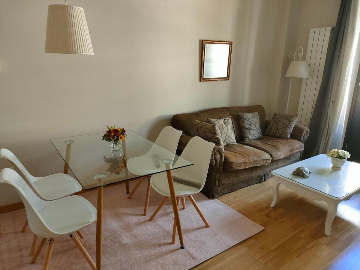 Apartamento Nueva Del Santisimo Apartment Granada Luaran gambar