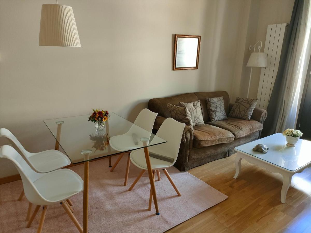 Apartamento Nueva Del Santisimo Granada Luaran gambar