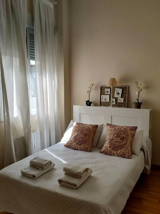 Apartamento Nueva Del Santisimo Apartment Granada Luaran gambar