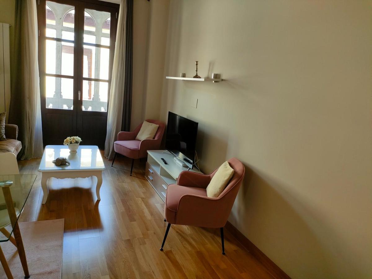 Apartamento Nueva Del Santisimo Apartment Granada Luaran gambar