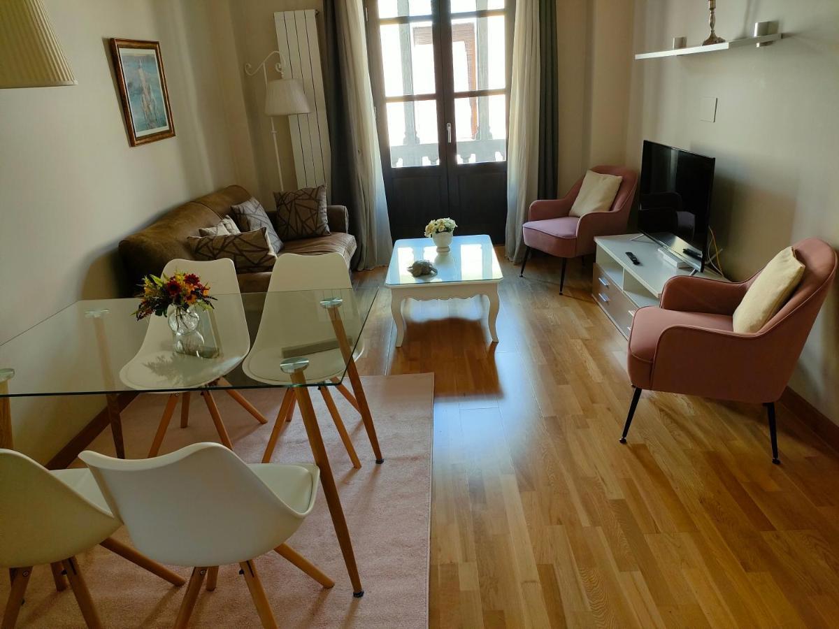 Apartamento Nueva Del Santisimo Apartment Granada Luaran gambar