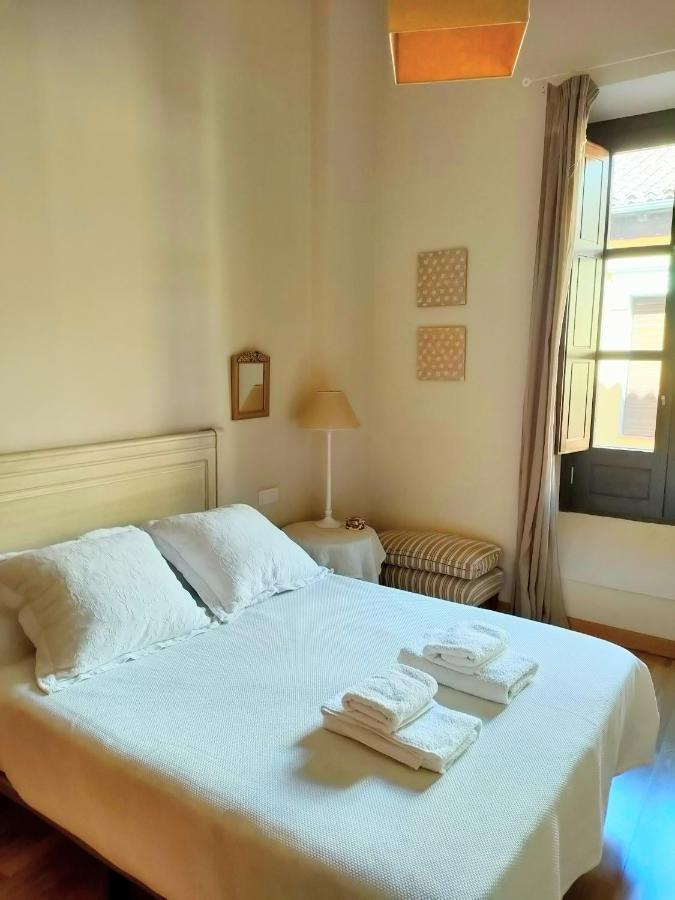 Apartamento Nueva Del Santisimo Granada Luaran gambar